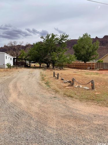 2000 Starbuck Ln, Natural Bridges, UT 84532-3289