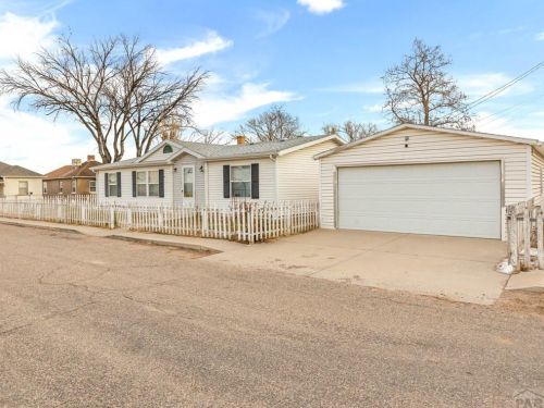 1900 Liberty Dr, Pueblo, CO 81006-1611