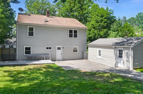 14 Mary Ann Ln, Wallingford, CT 06492-4915