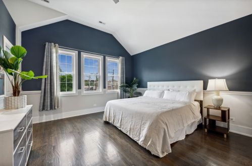 1616 Hamlin Ave, Chicago IL  60647-4608 exterior