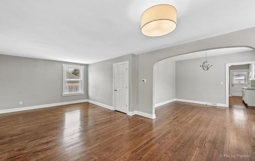 856 Woodlawn Ave, Des Plaines, IL 60016-3234