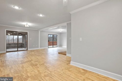 204 Quiet Place Ln, Berkeley Springs WV  25411-6633 exterior