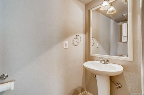 13350 65th Ave, Arvada CO  80004-2100 exterior