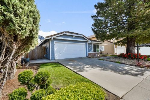 291 Regency Cir, Vacaville, CA 95687-4615