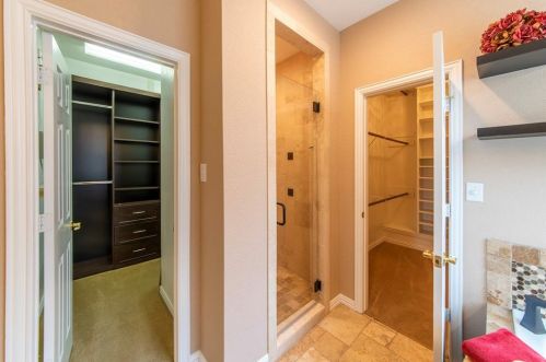 3609 Cimarron Dr, Carrollton TX 75007-6304 exterior