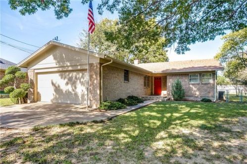 4018 Cimmaron Trl, Granbury, TX 76049-5205