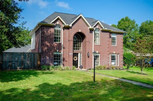766 Forest Lane Dr, Conroe, TX 77302-1212