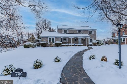 789 South St, Carlisle, PA 17013-2834