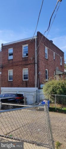 1501 Lardner St, Philadelphia, PA 19149-3301