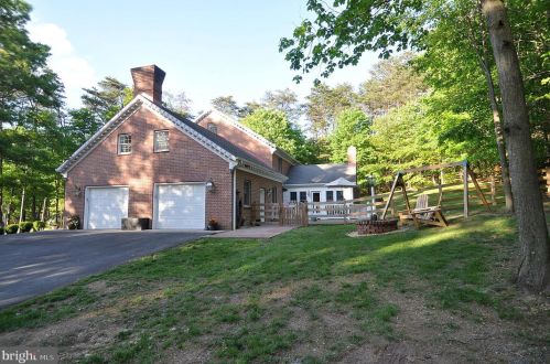 314 Shirley Dr, Berkeley Springs WV  25411-4966 exterior