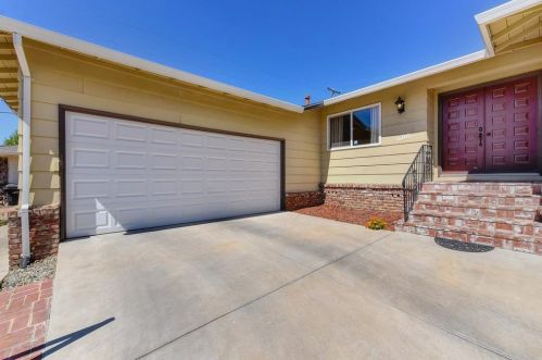 5606 Jolly Ct, Fair Oaks, CA 95628-2707