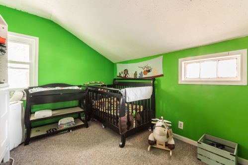 230 Elm St, Sycamore IL  60178-1931 exterior