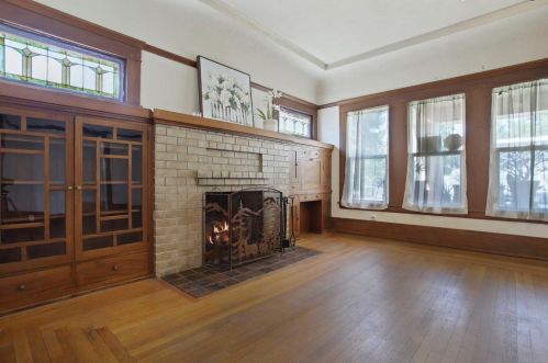 6 Walnut St, Stockton, CA 95204-5829