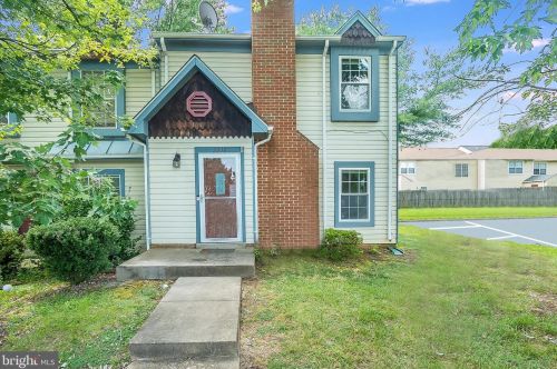 2213 Minnear St, Fredericksburg, VA 22407-1383