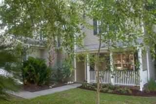 1714 Henley Rd, Charleston, SC 29412-8438