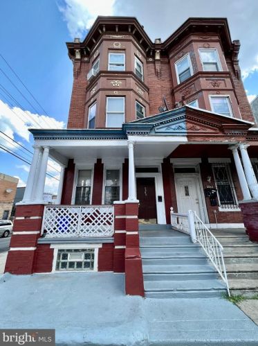 3563 11th St, Philadelphia, PA 19140-4303