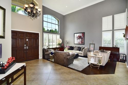 3811 Waterford Way, Calabasas, CA 91302-5893