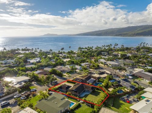 80 Makaweli St, Honolulu HI  96825-2147 exterior