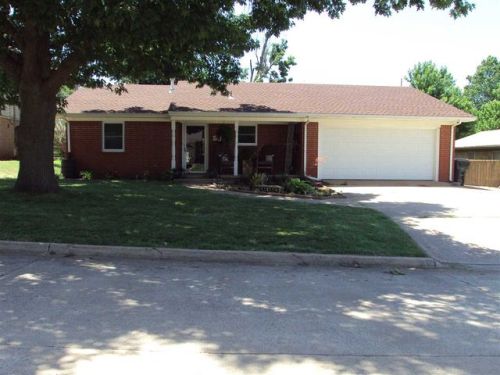 509 11th St, Bray, OK 73055-3025
