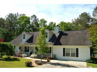569 Providence Cir, Statham, GA 30666-2132
