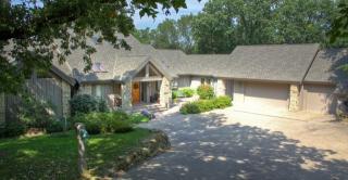 43 Point Dr, Galena, IL 61036-8736