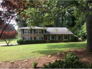 341 Sequoia Dr, Marietta, GA 30060-7217