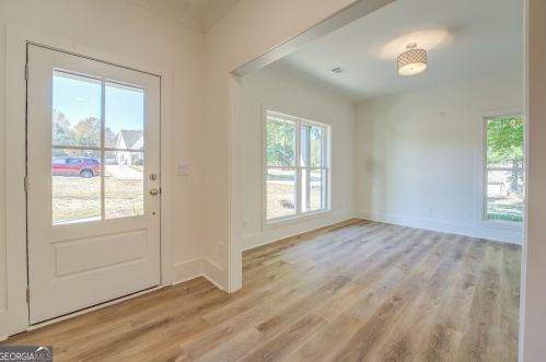 170 Rose Creek Dr, Porterdale, GA 30014-7478