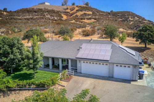 3944 Burson Rd, Valley Springs, CA 95252-8105
