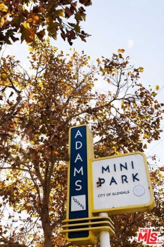 1330 Columbia Dr, Glendale CA  91205-3504 exterior