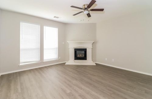 6414 Miranda Dr, Fort Worth TX  76131-1240 exterior