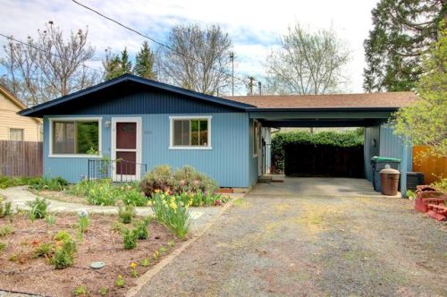 406 Church St, Medford OR  97535-0015 exterior