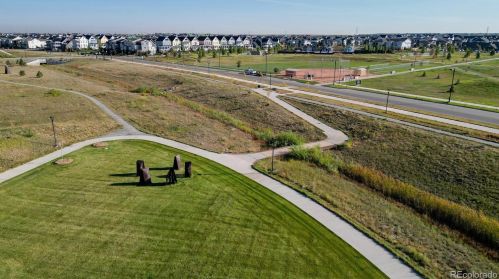 9372 58 Pl, Denver CO 80238 exterior