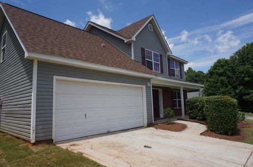 501 Walton Dr, Social Circle, GA 30025-2754