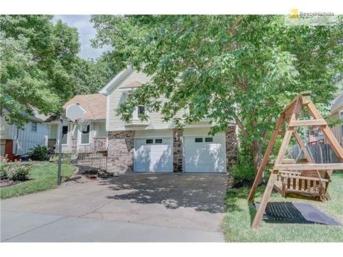1840 153rd Cir, Olathe, KS 66062-2956
