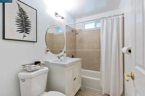 196 Hazel Dr, Concord CA  94523-2916 exterior