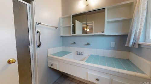 132 Broadbent Dr, Riverside CA  92507-4809 exterior