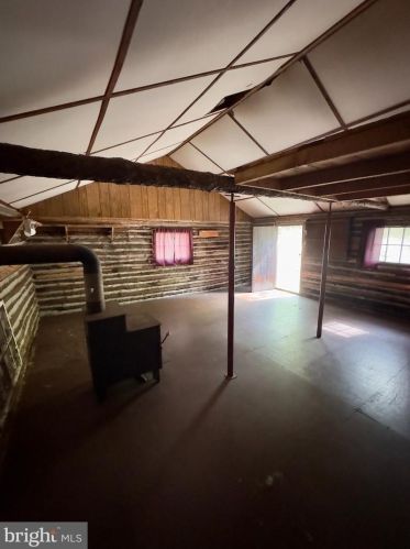 1765 Peters Mountain Ln, Upper Tract WV  26866 exterior