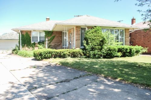 1976 Monroe Ln, Gary, IN 46407-2521