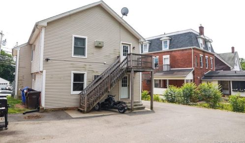 22 Warwick St, Middletown CT  06457-3704 exterior