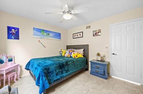 48 Carver, Irvine CA  92620-3319 exterior
