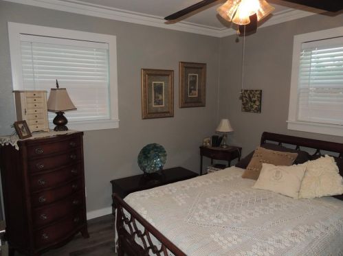 8824 Silver Creek Rd, Fort Worth TX  exterior