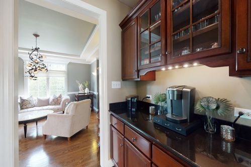 1026 Walter St, Lemont IL  60439-3975 exterior