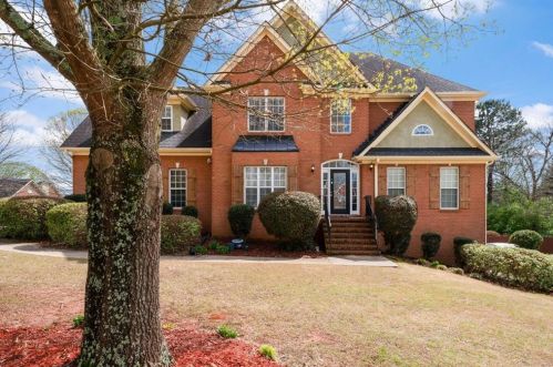 102 Crown Springs Dr, Mcdonough, GA 30252-2585