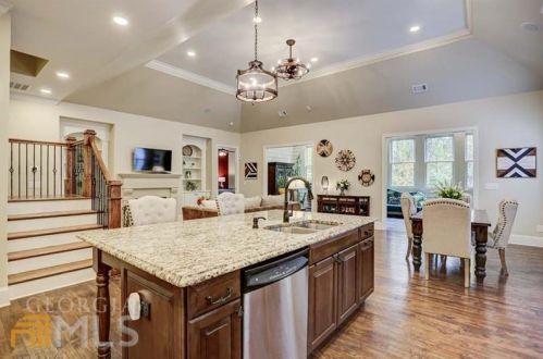 11213 Brookhavenclub Dr, Duluth GA  30097-1818 exterior