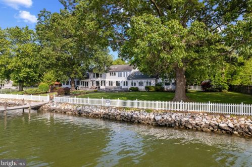 1258 River Rd, Shady Side MD 20764-9694 exterior