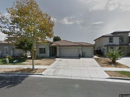 2405 Creekside Dr, Los Banos, CA 93635-8823