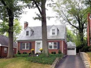 3260 Lambert Pl, Cincinnati OH  45208-3116 exterior