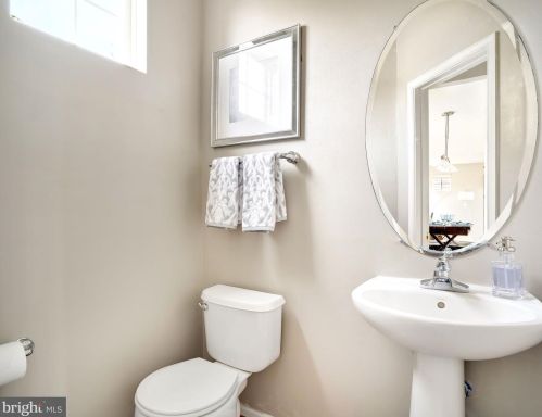 200 Colston Rd, Charles Town WV  25414-5493 exterior