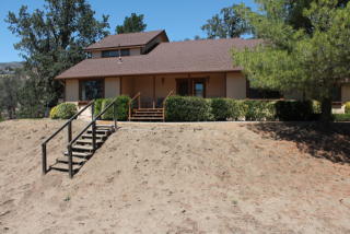 23280 San Juan Dr, Tehachapi, CA 93561-7252