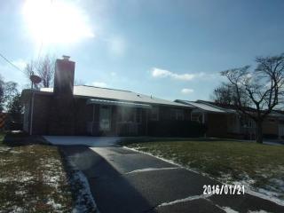 910 16th St, Parkersburg WV  26101-4037 exterior